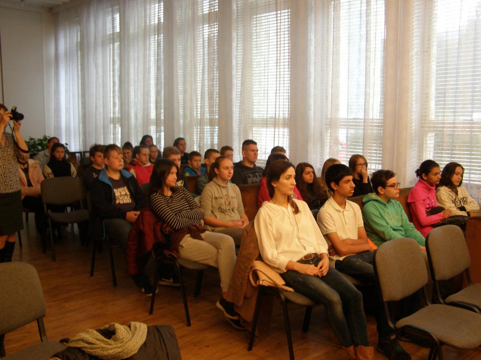 Fotogaléria Beseda o M.R.Štefánikovi 24.10.2017 (6) Beseda o M.R.Štefánikovi 24.10.2017