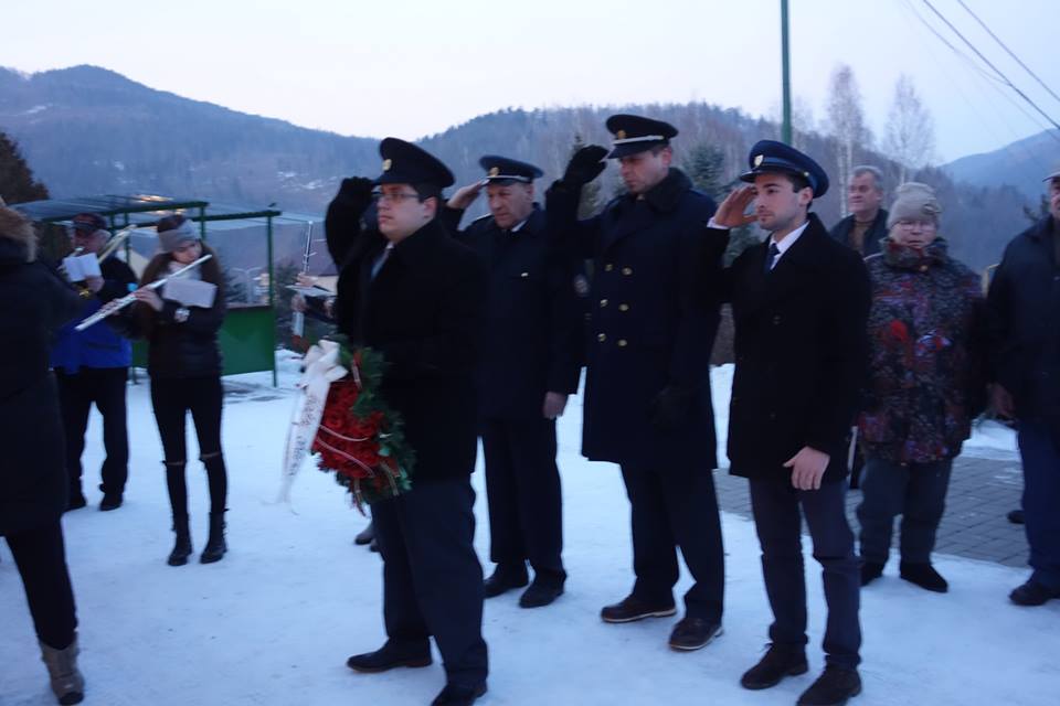 Fotogaléria Pietny akt pri príležitosti 74.výročia oslobodenia obce Prakovce 21.1.2019 (9) Pietny akt pri príležitosti 74.výročia oslobodenia obce Prakovce 21.1.2019